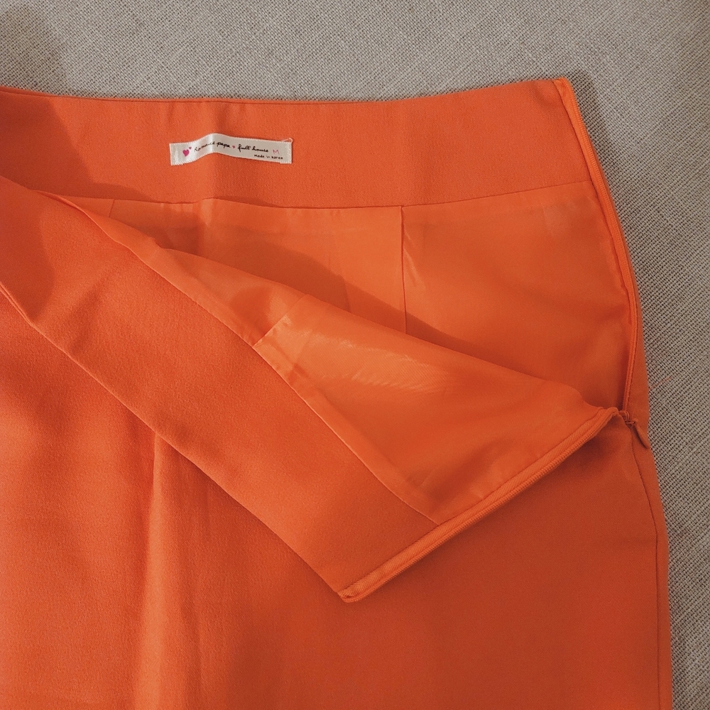 Orange mini skirt with lining
